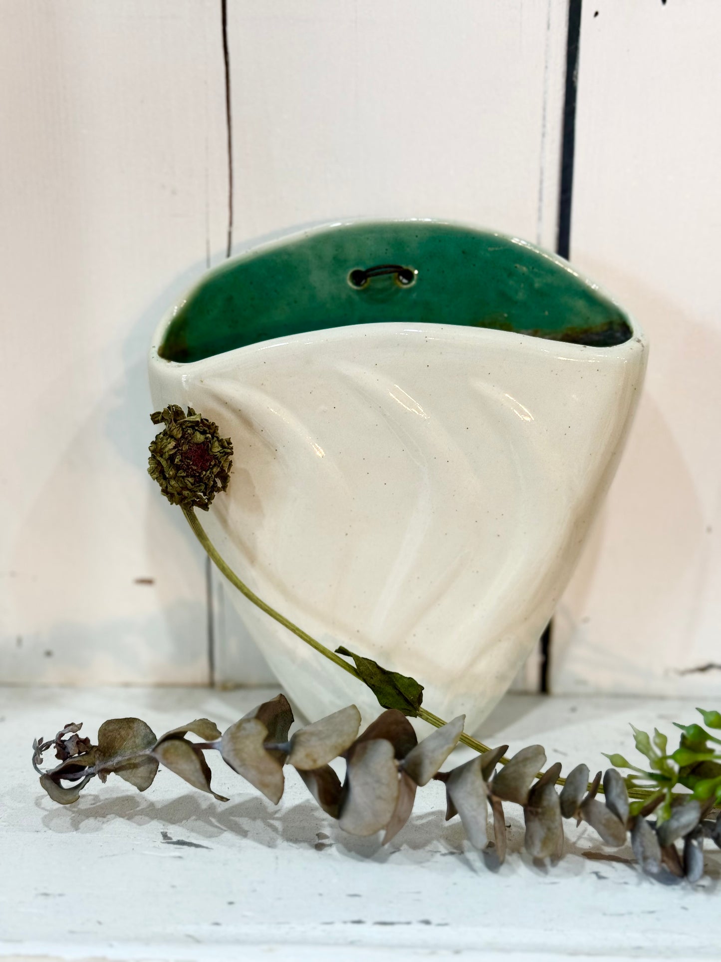 Vintage Wall Vase - Green Interior