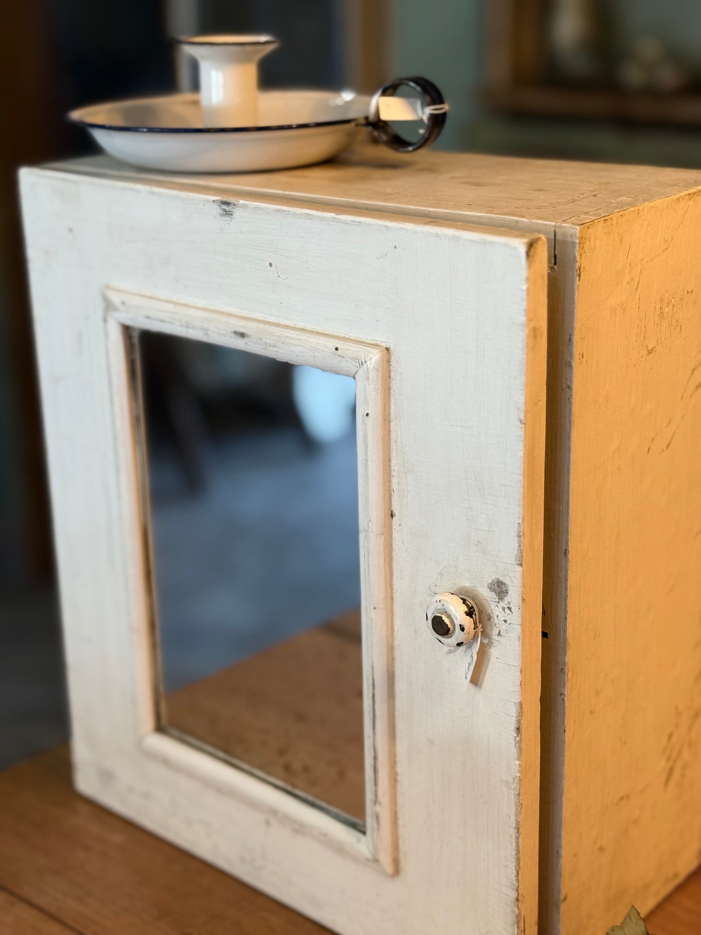 Little Vintage Cabinet with Mirror