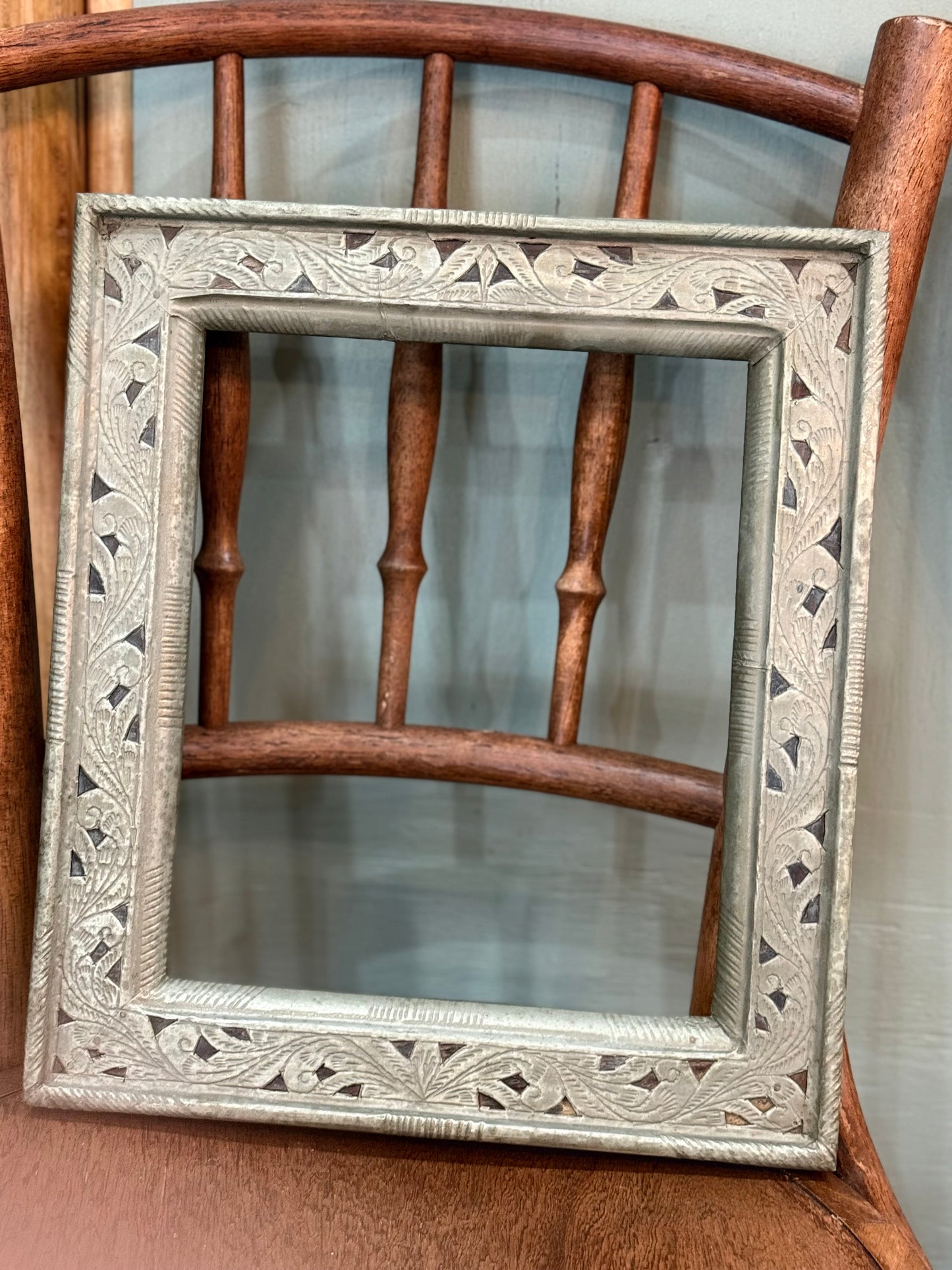 Vintage Metal and Timber Frame