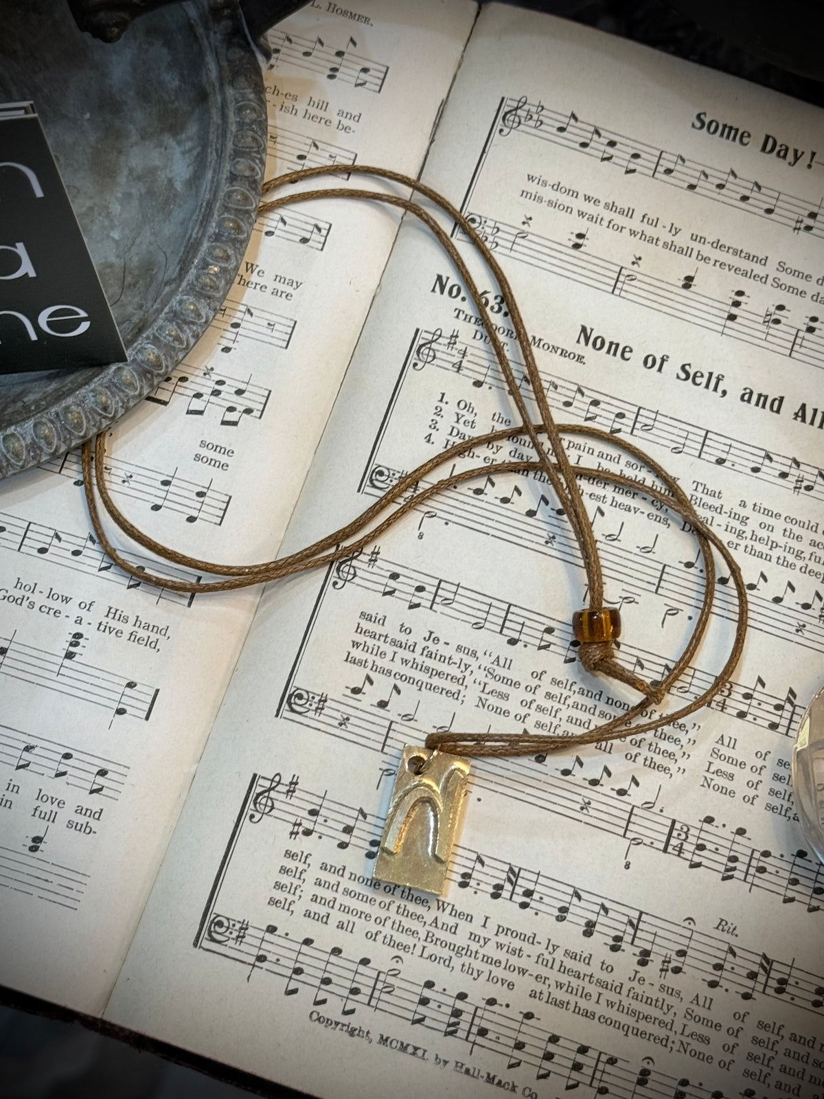 Art Jewellery - Brass Letter-type Pendant - h
