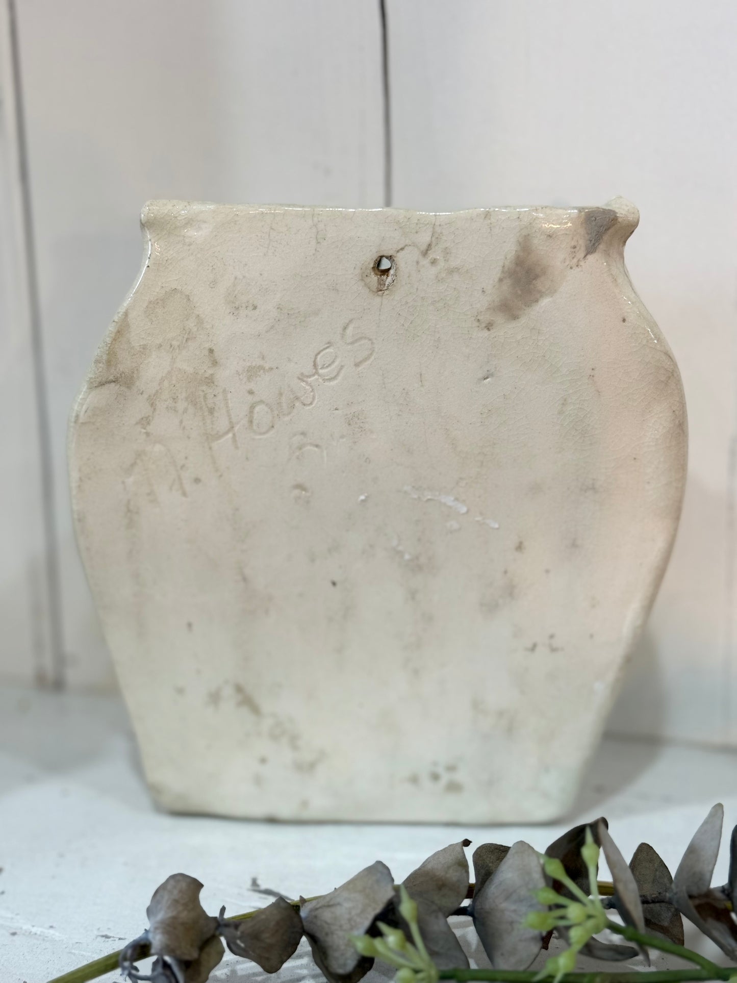 Vintage Wall Vase - Cream Craze