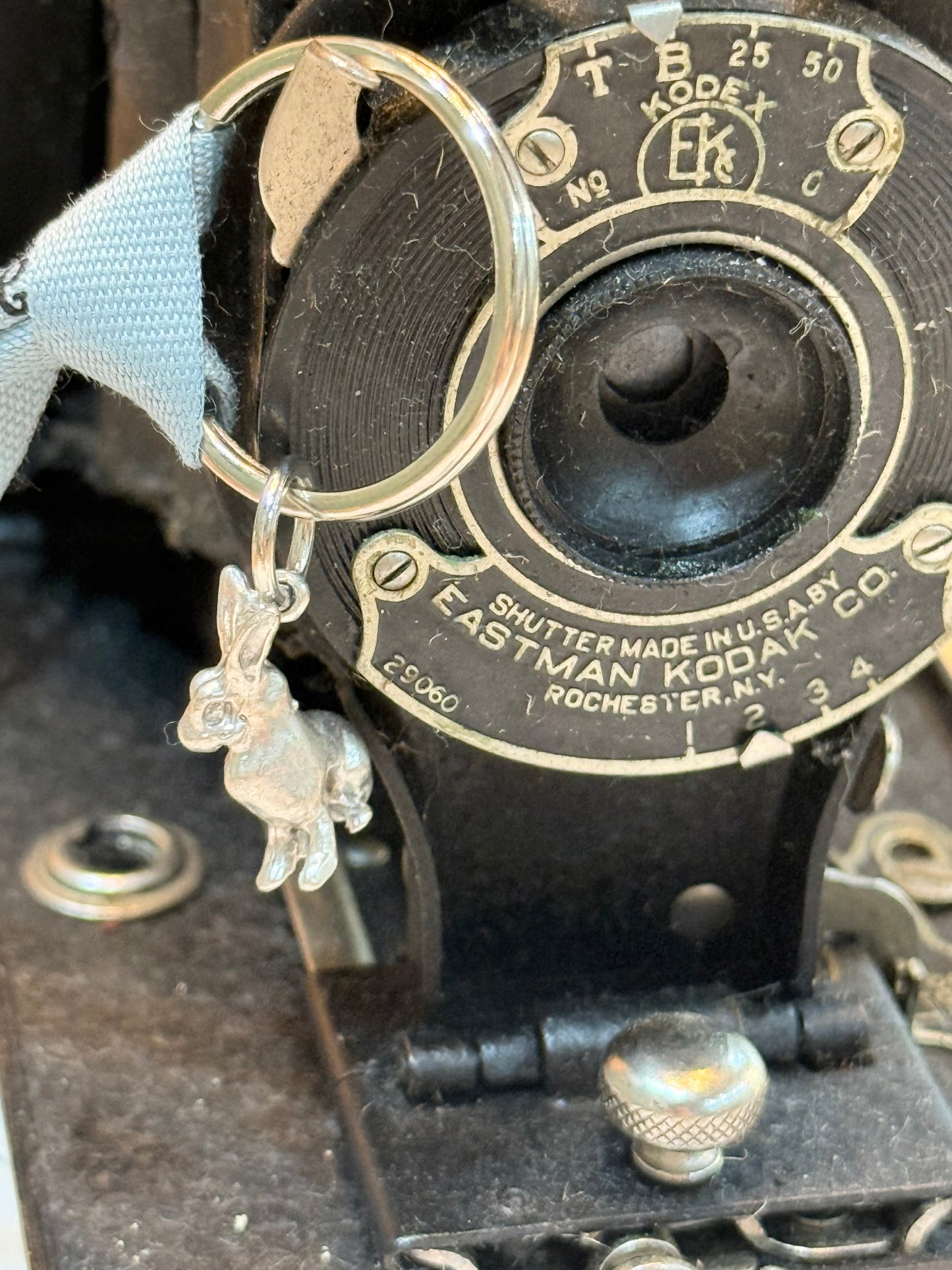 Tiny Rabbit Keyring - silver