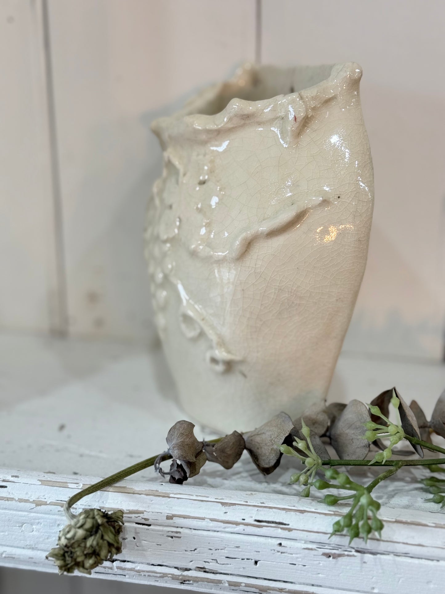 Vintage Wall Vase - Cream Craze