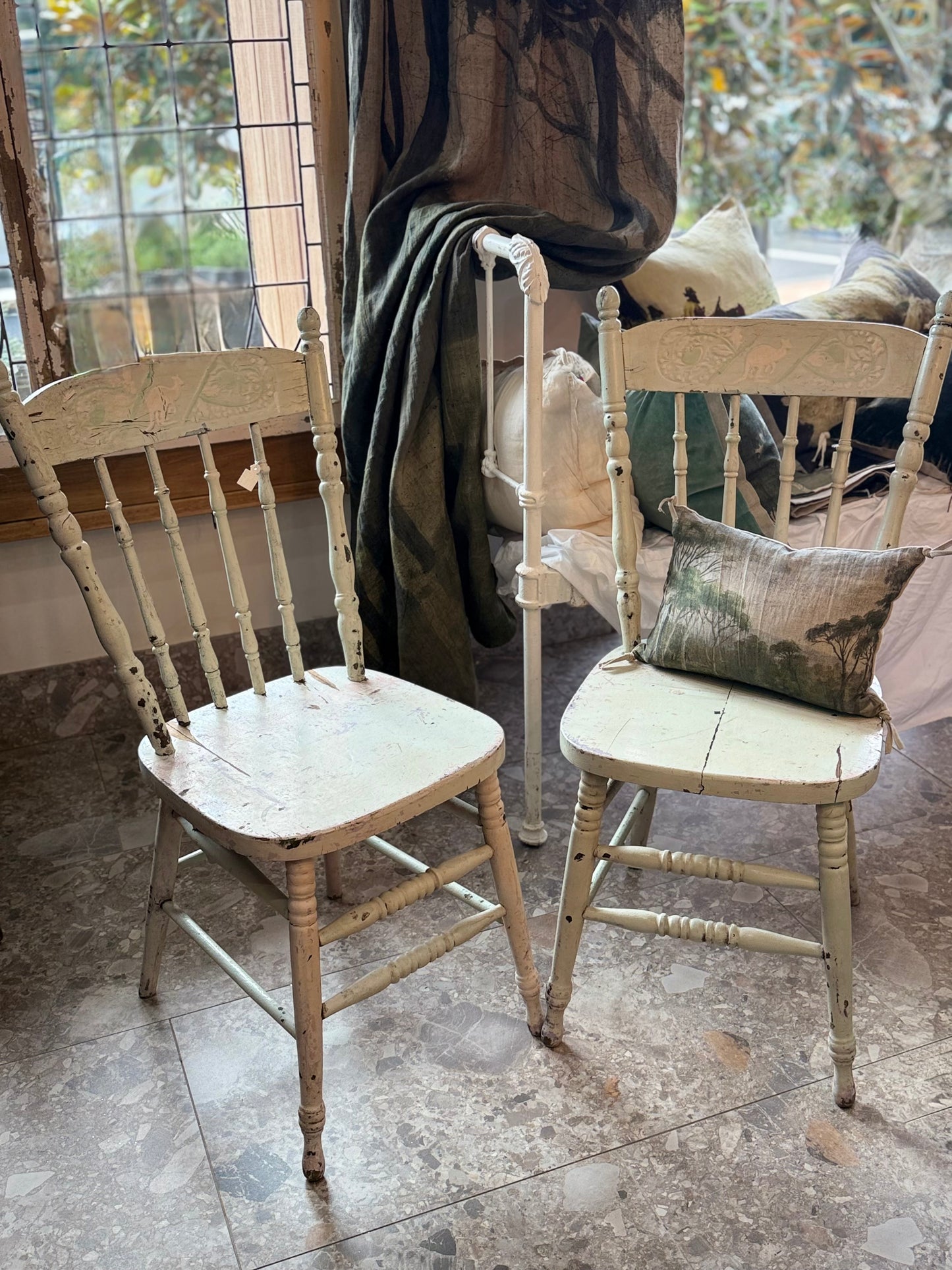 Antique White/Green Kangaroo Pressed Back Chair (1)