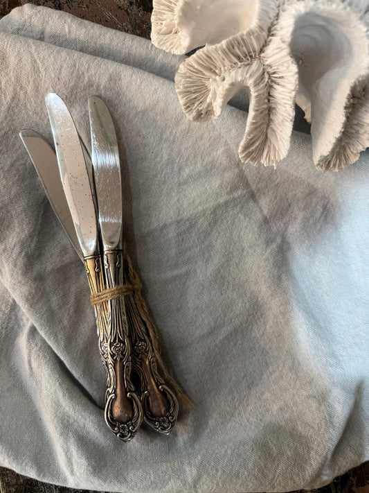 Vintage Knives - set or 4