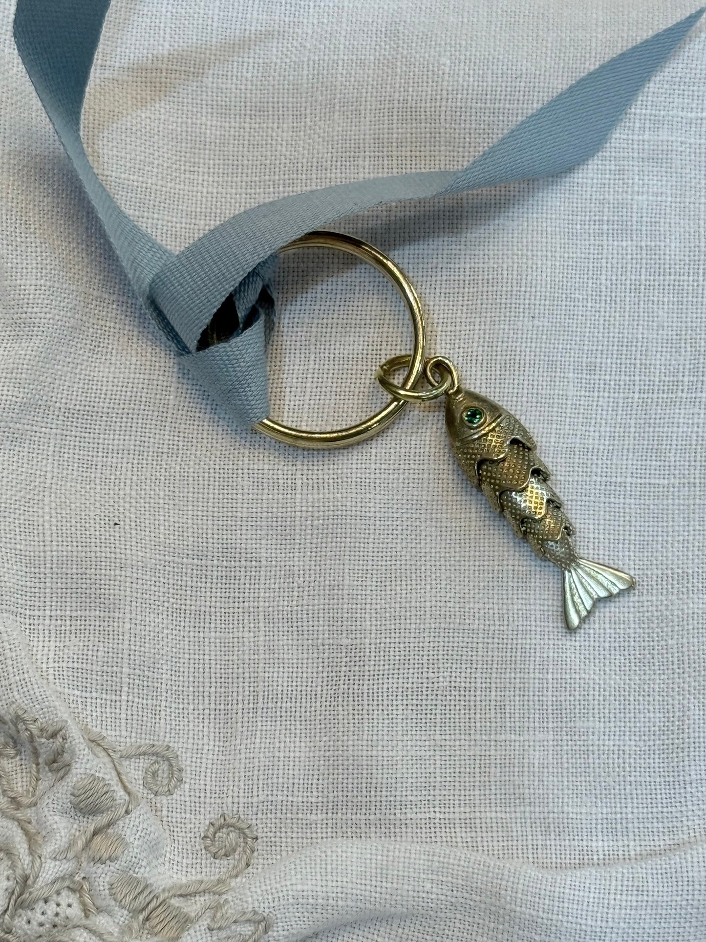 Moving Fish Keyring - large