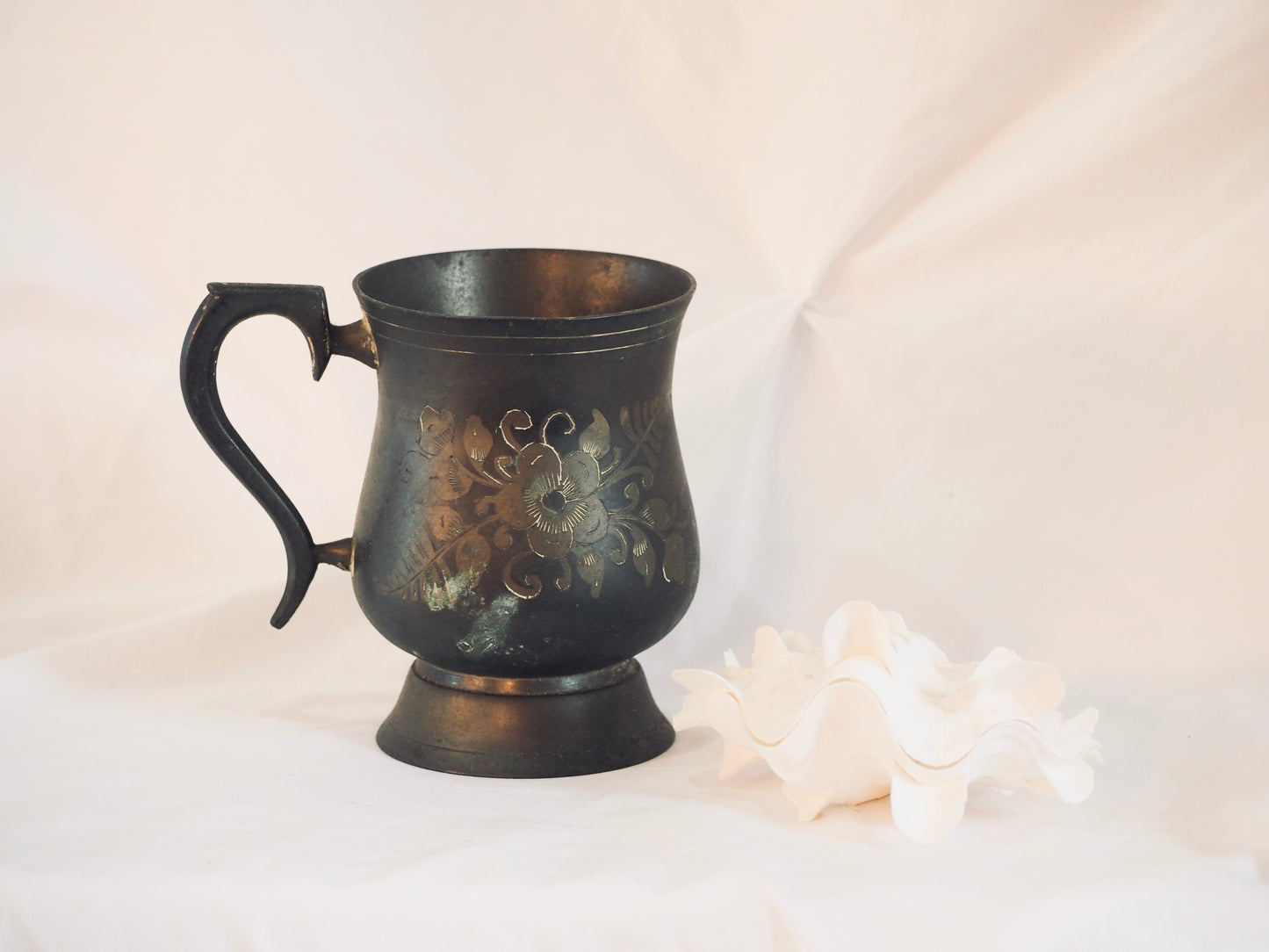 Old Patina Mug with Flowers