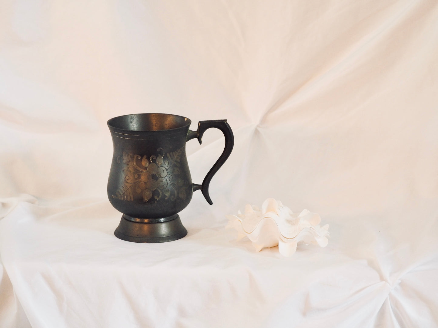 Old Patina Mug with Flowers