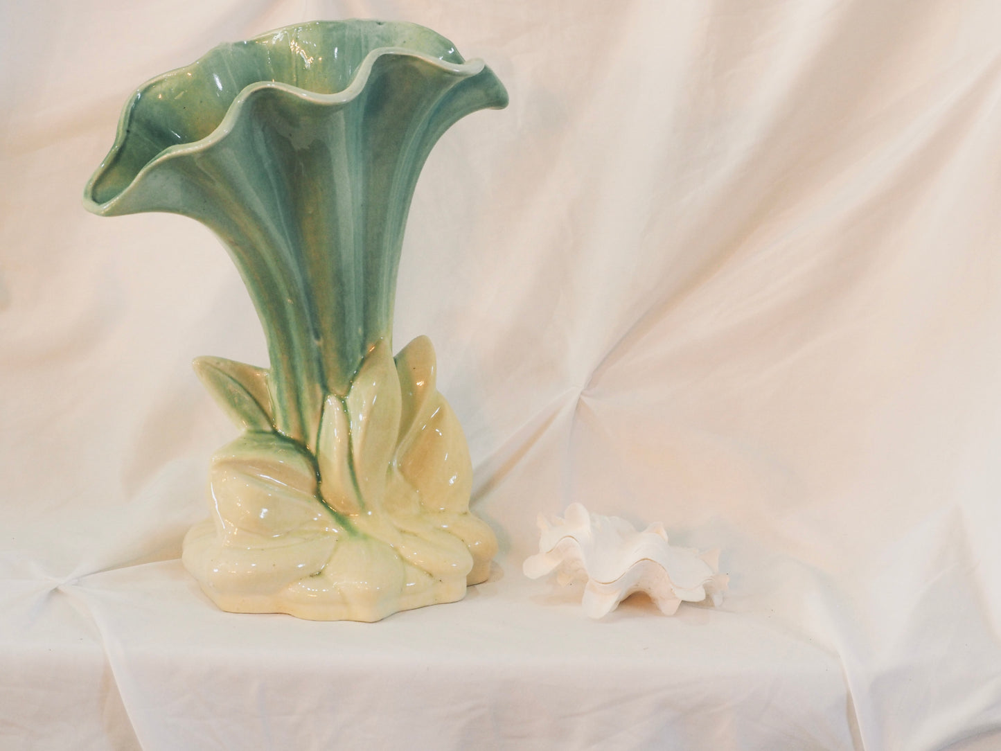 Stunning Pates Pottery Vase