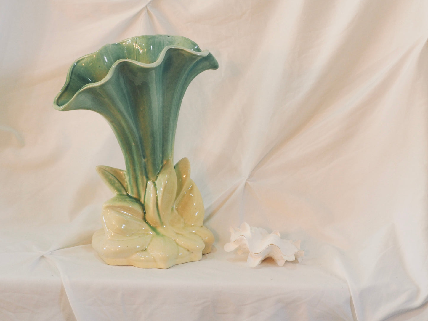 Stunning Pates Pottery Vase