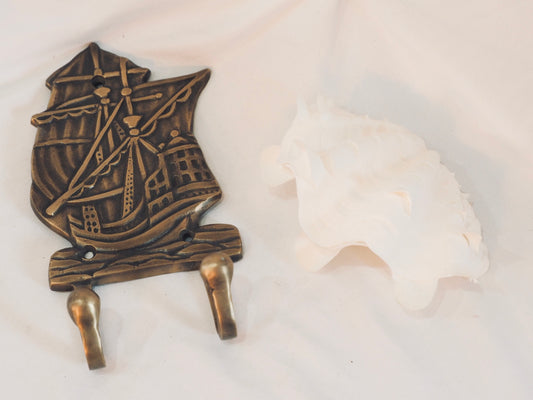 Galleon Ship Hook