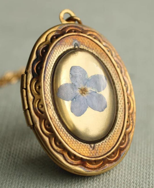 Antique Style Forget Me Not Locket