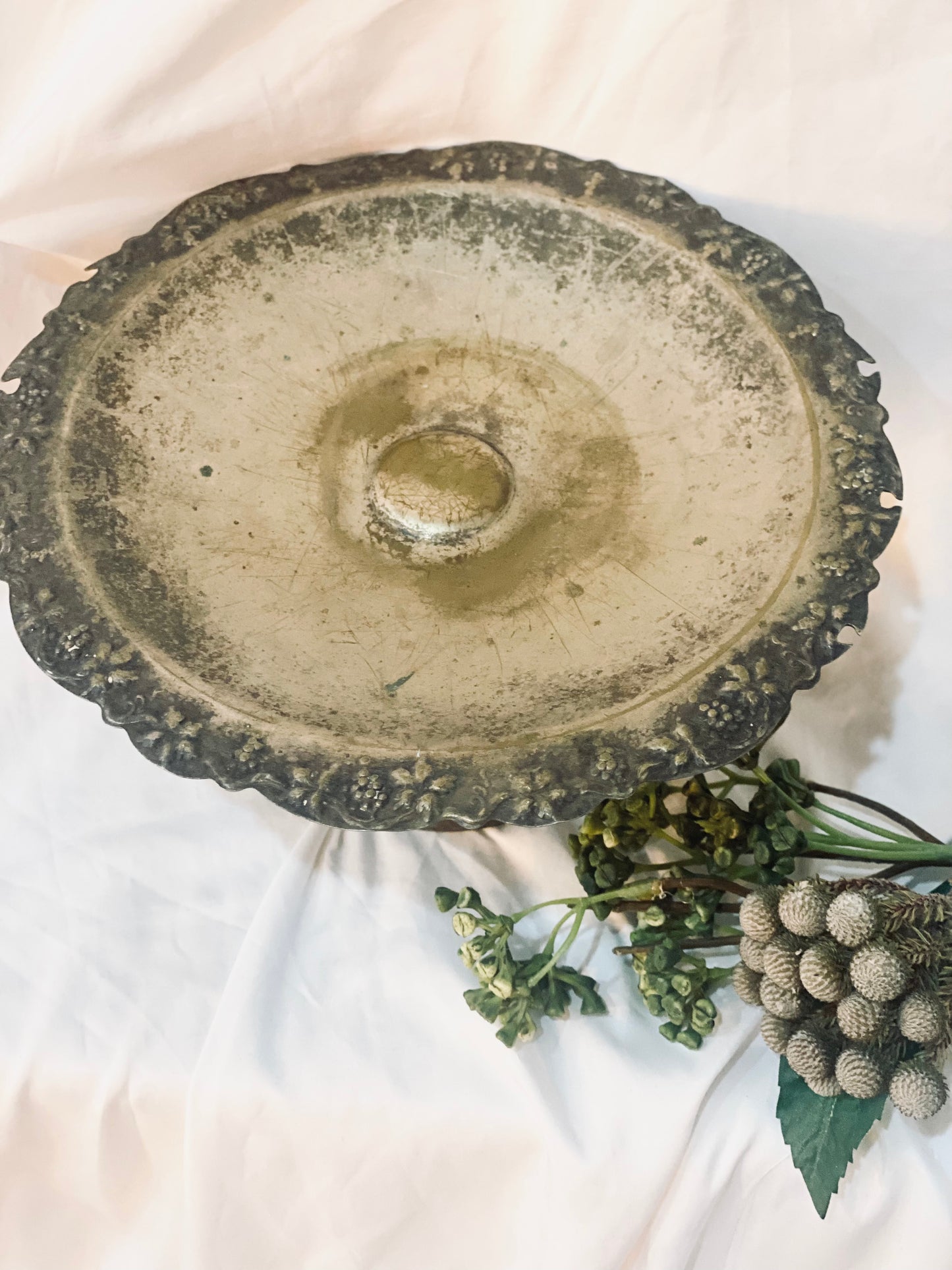 Aged Silver Pedestal Stand