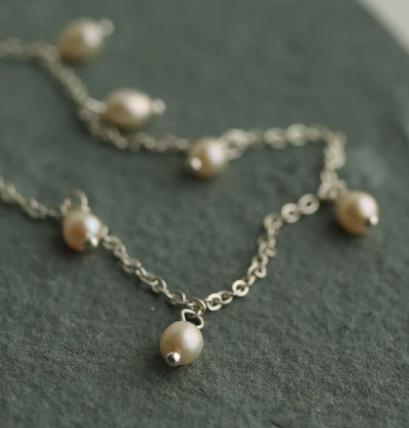 Antique Style Dainty Pearl Necklace - Silver