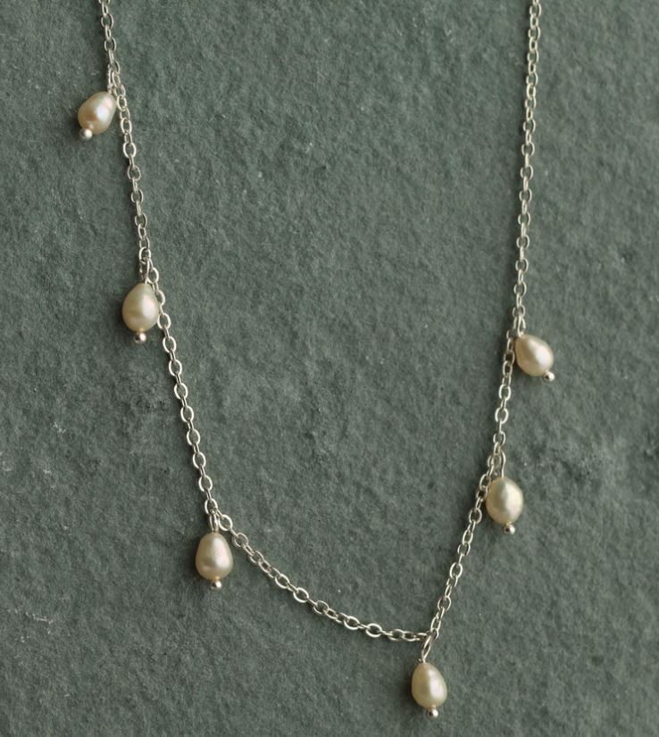 Antique Style Dainty Pearl Necklace - Silver